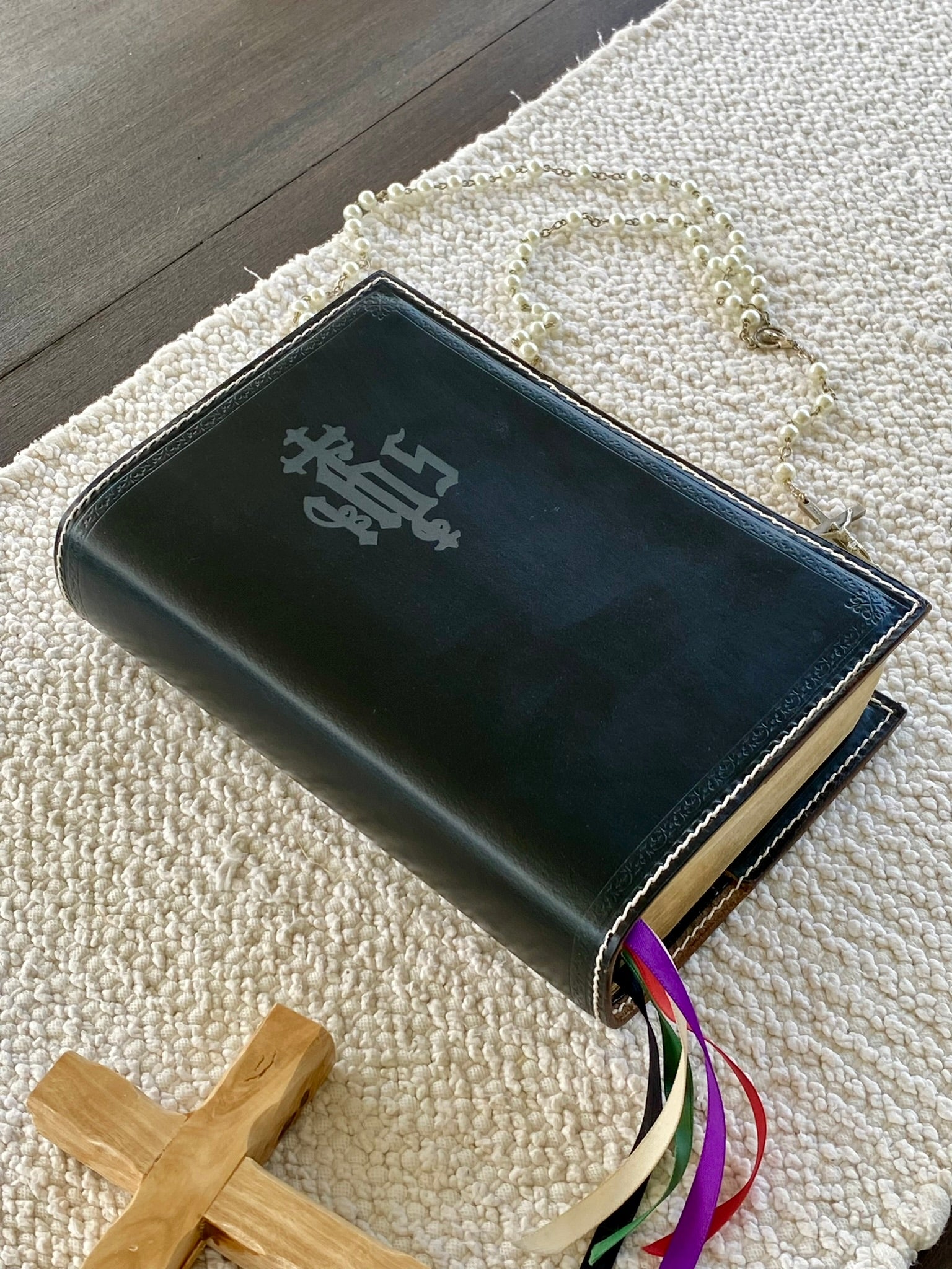 Navy Leather Angelus Press 1962 Daily Missal Cover