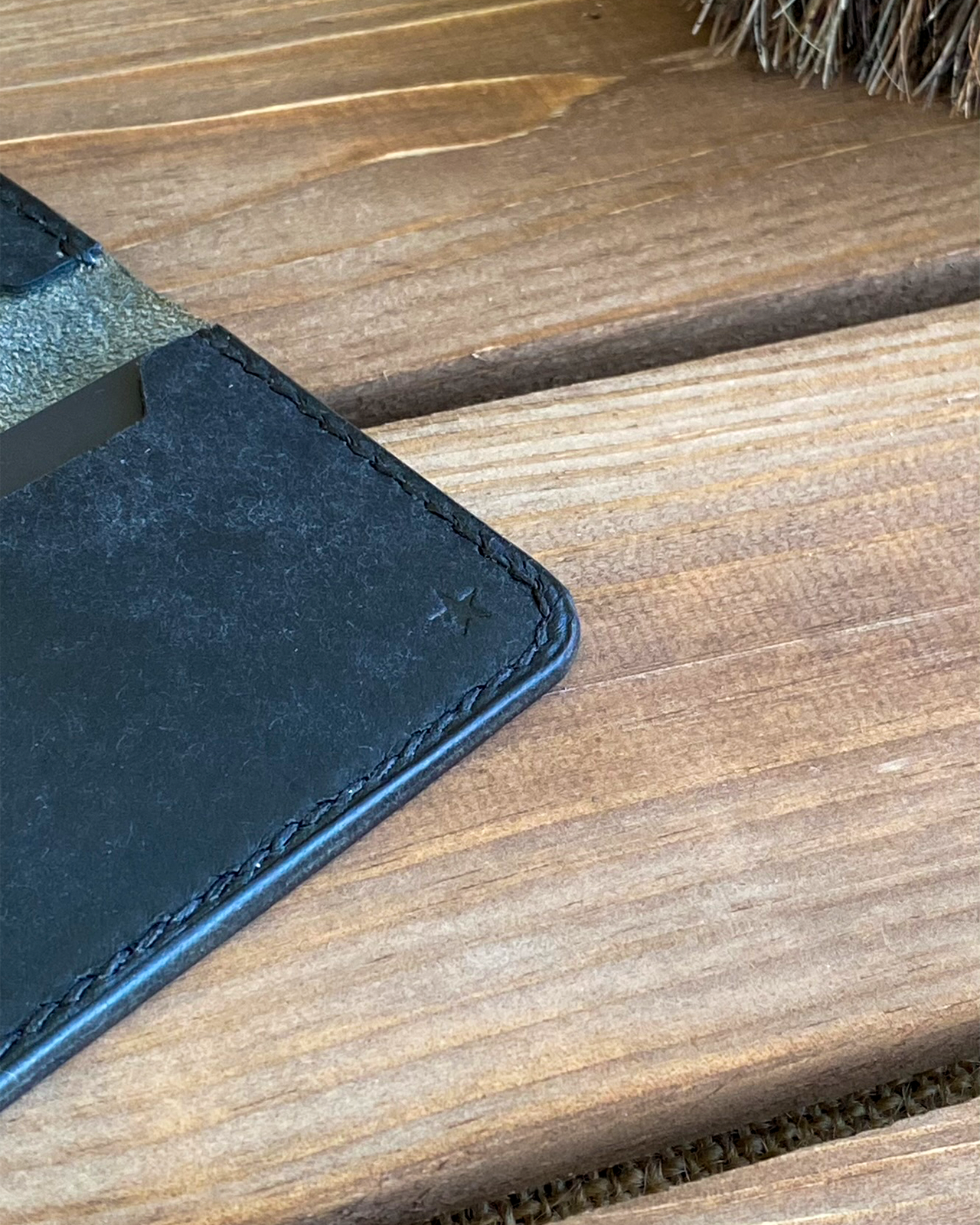 Black Fold Cardholder