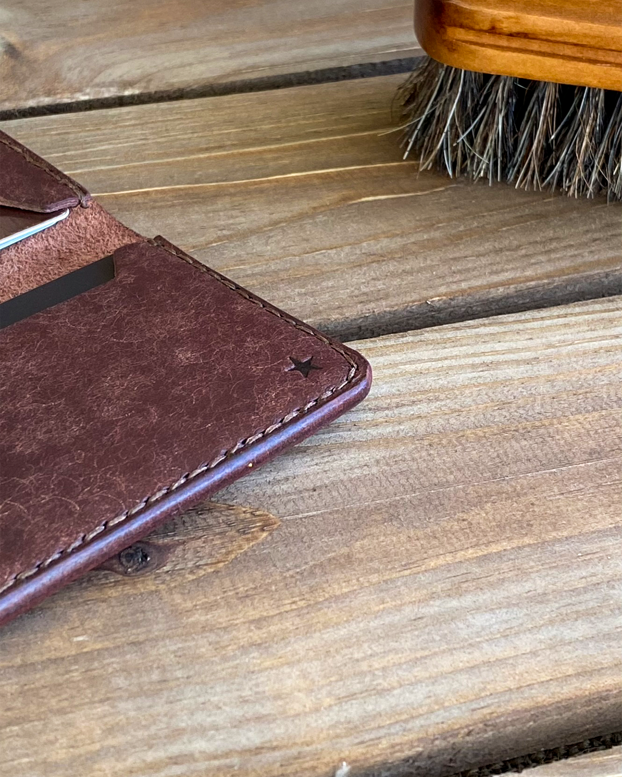 Tabacco Fold Cardholder