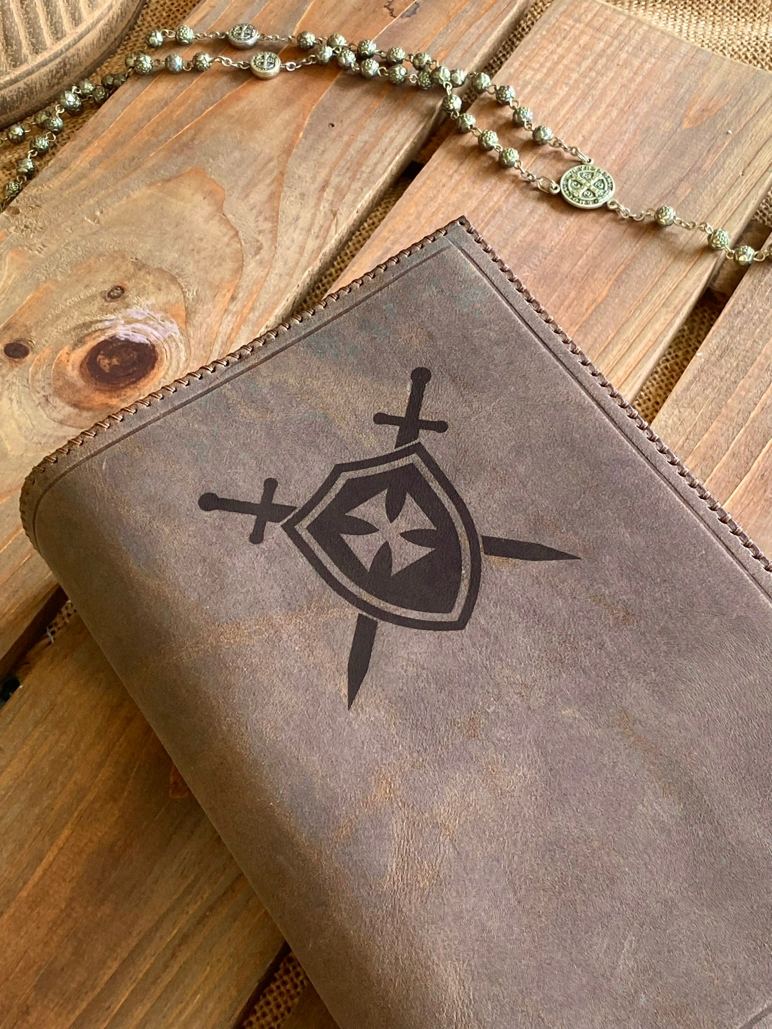 Combat Whipstitch Leather Angelus Press 1962 Daily Missal Cover