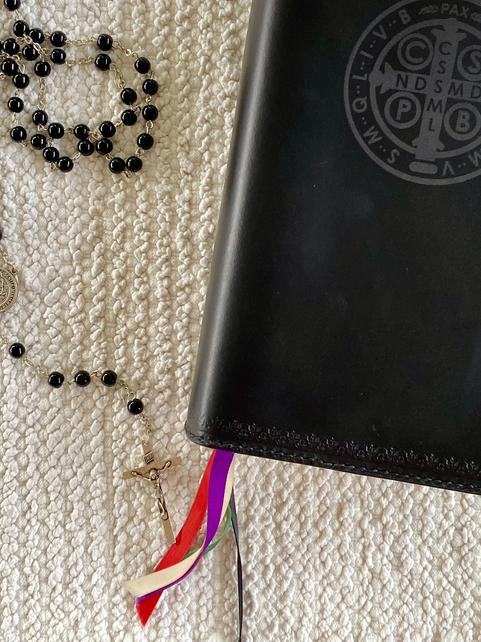 Black Leather Angelus Press 1962 Daily Missal Cover