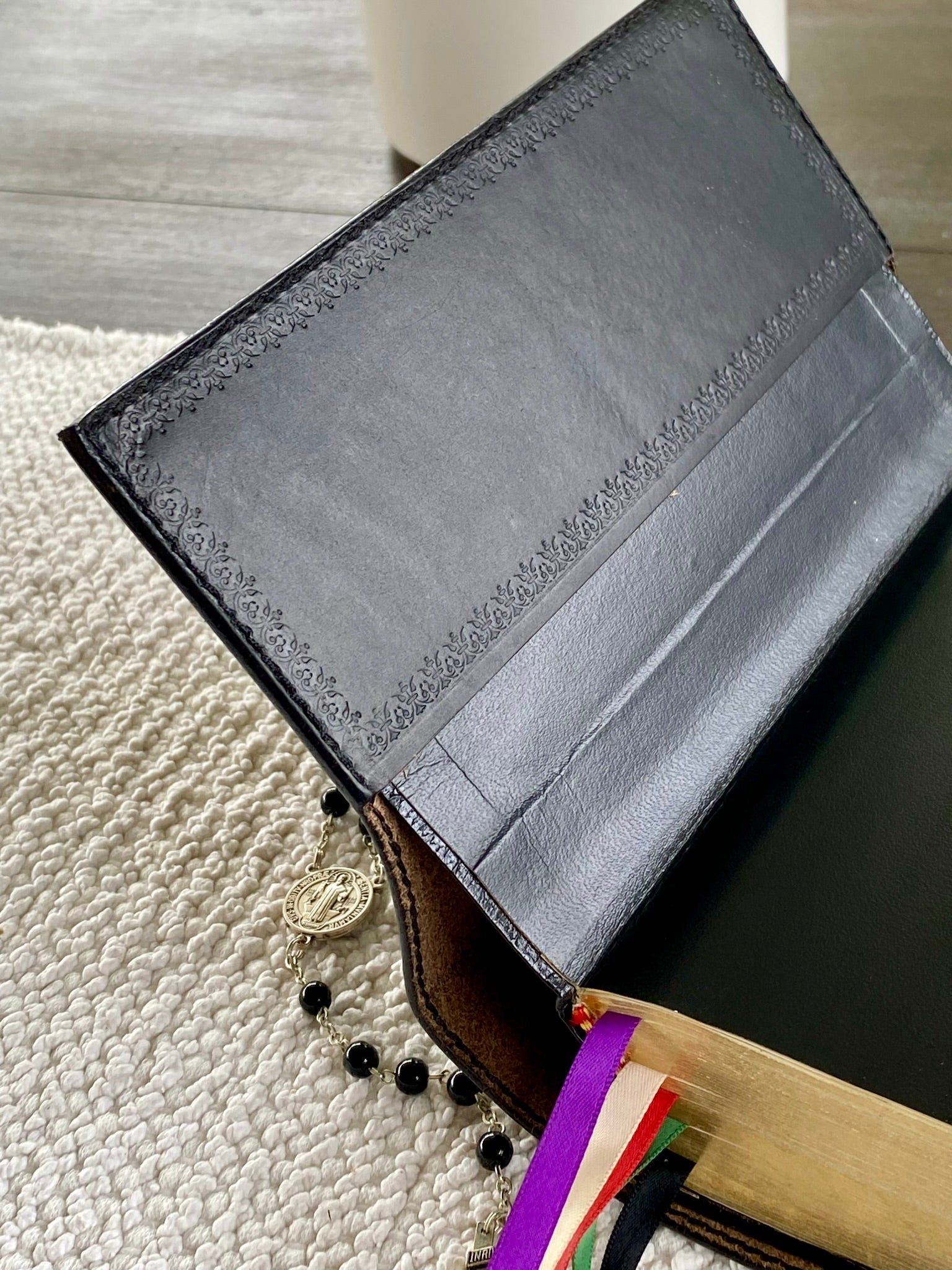 Black Leather Angelus Press 1962 Daily Missal Cover