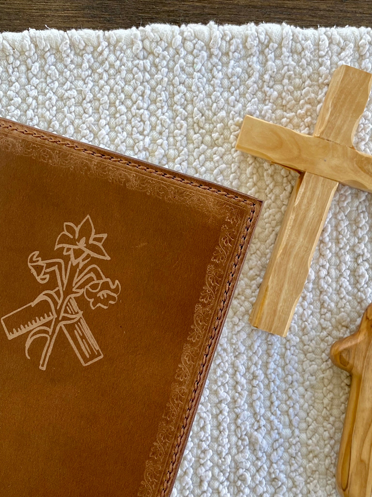 Tan Leather Angelus Press 1962 Daily Missal Cover