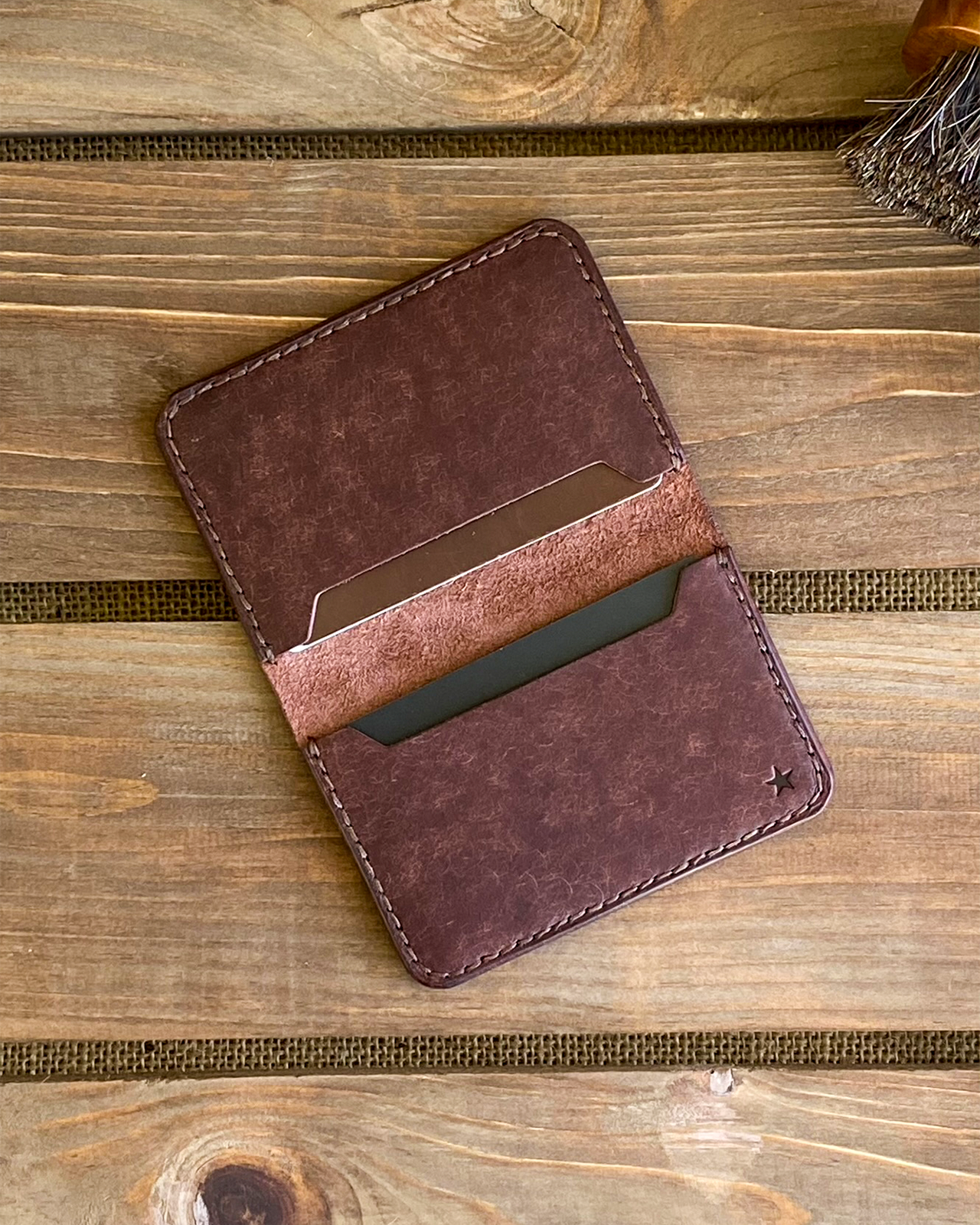 Fold Cardholder